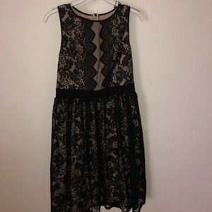 Suite 7 Nude/black lace dress